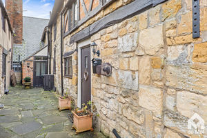 Photo 16- click for photo gallery